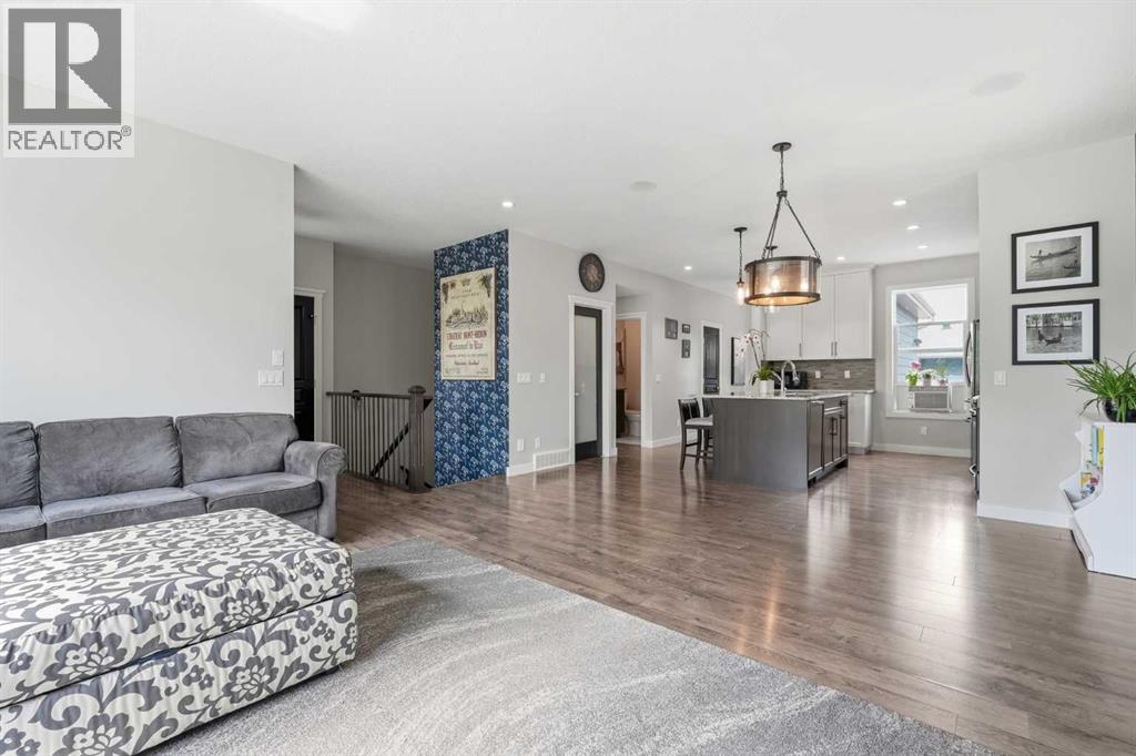 237 Mahogany Parade SE - 6