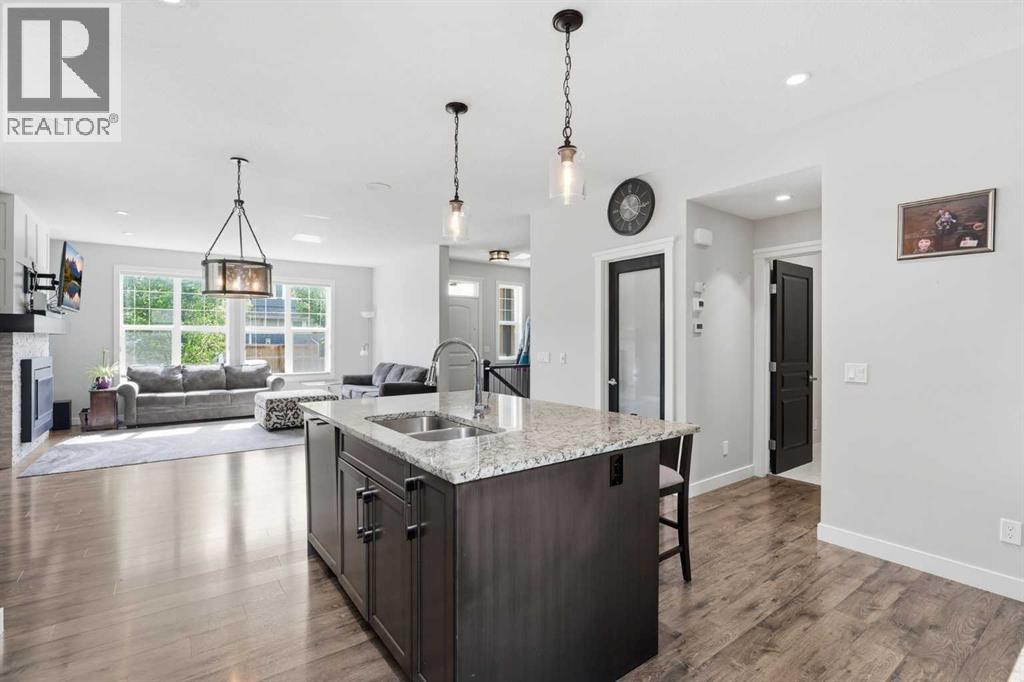 237 Mahogany Parade SE - 10