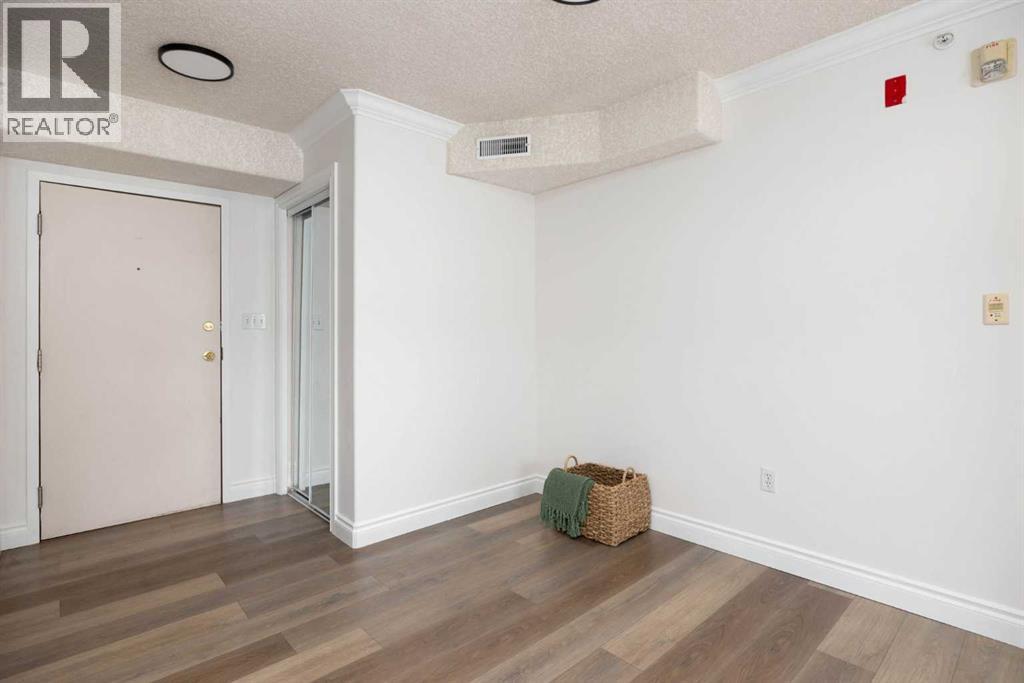 #1410 38 Riedel Street - 11