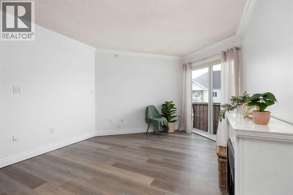 #1410 38 Riedel Street - 3