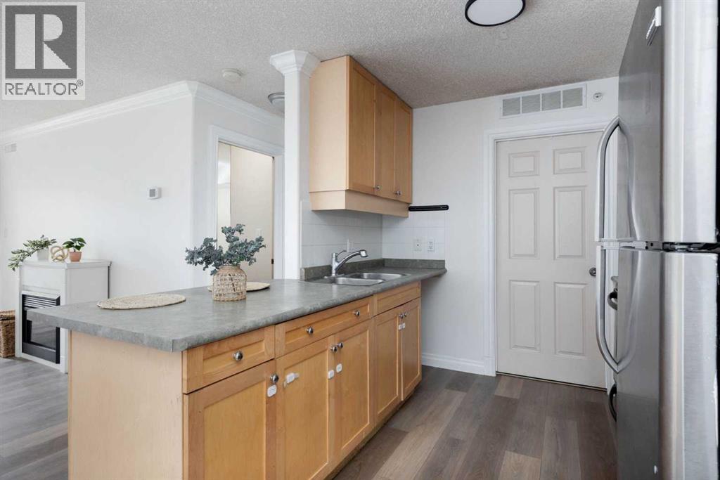 #1410 38 Riedel Street - 15