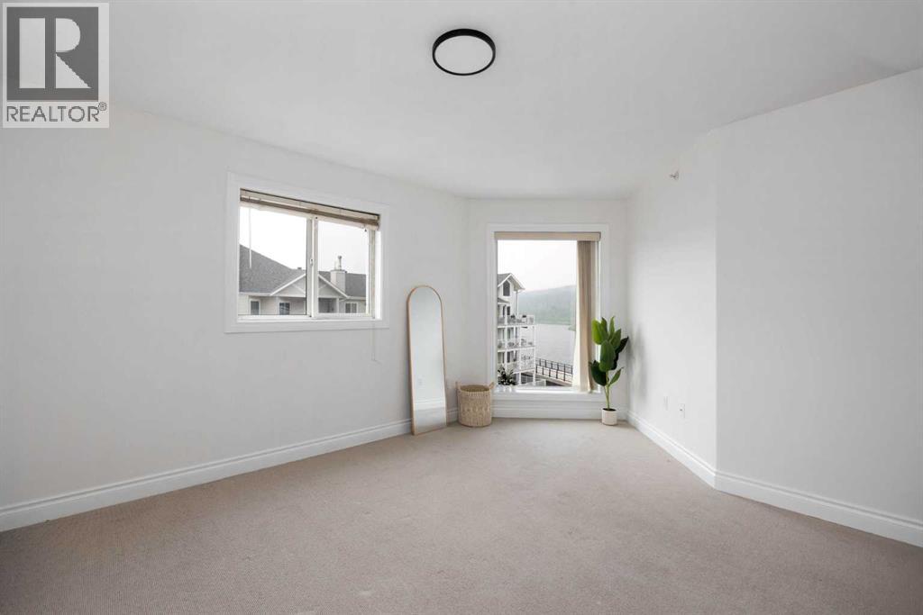 #1410 38 Riedel Street - 4
