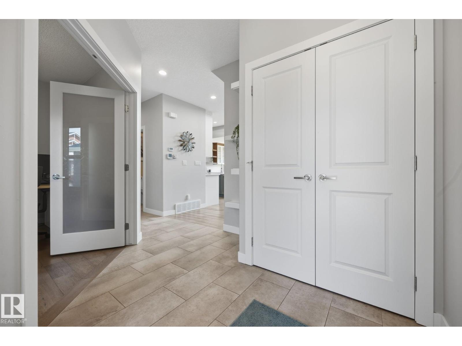 3870 ROBINS CR NW NW - 16