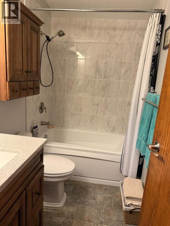 13 Assiniboine Drive - 8