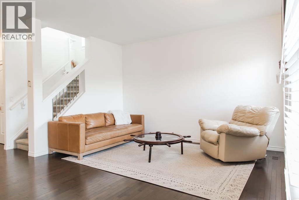 10261 85 Street - 16