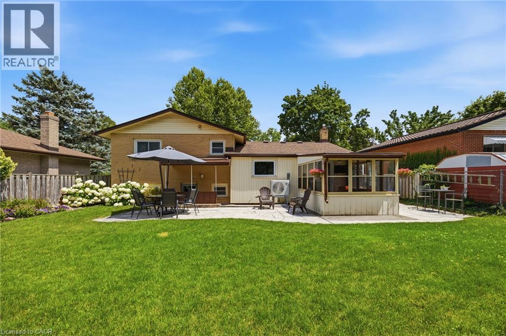 987 NESBITT Crescent - 29