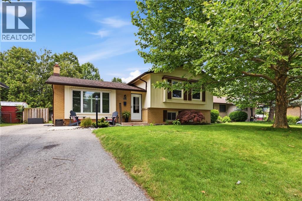 987 NESBITT Crescent - 34