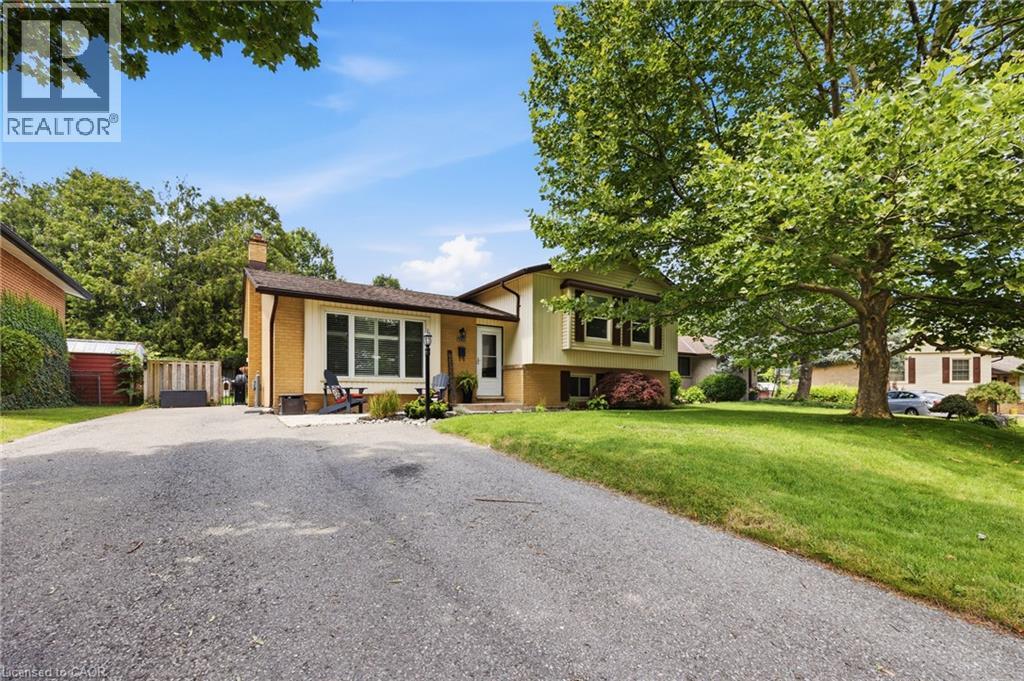 987 NESBITT Crescent - 35