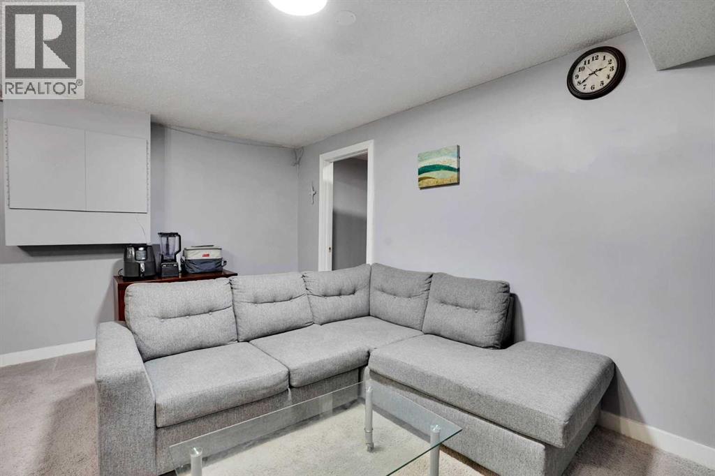 133 MARTINGLEN Way NE - 22