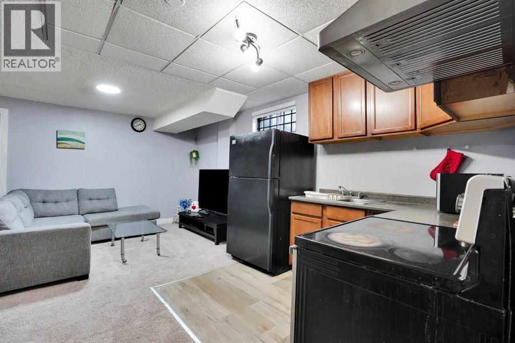 133 MARTINGLEN Way NE - 27
