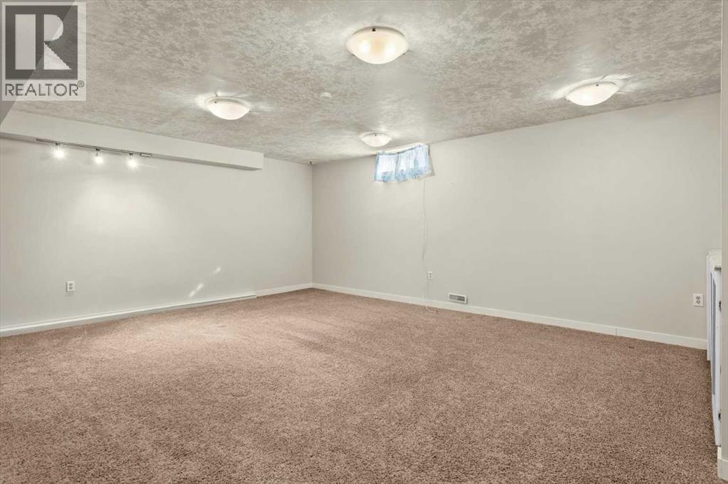 72 Marquis Place SE - 20