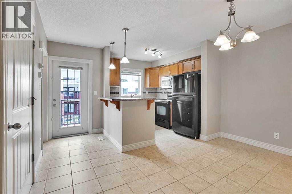 19 Royal Oak Plaza NW - 24