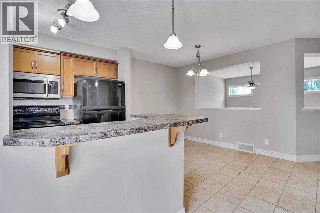 19 Royal Oak Plaza NW - 29