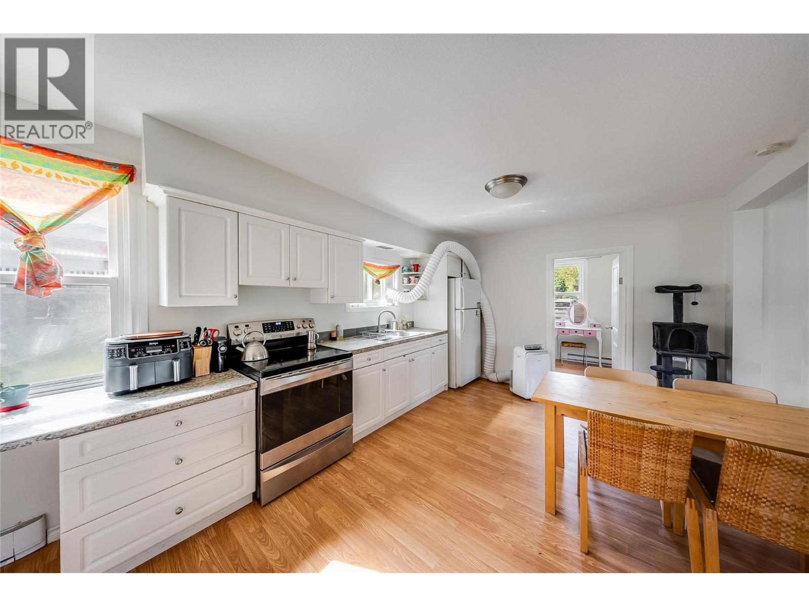 502 3rd Avenue - 16