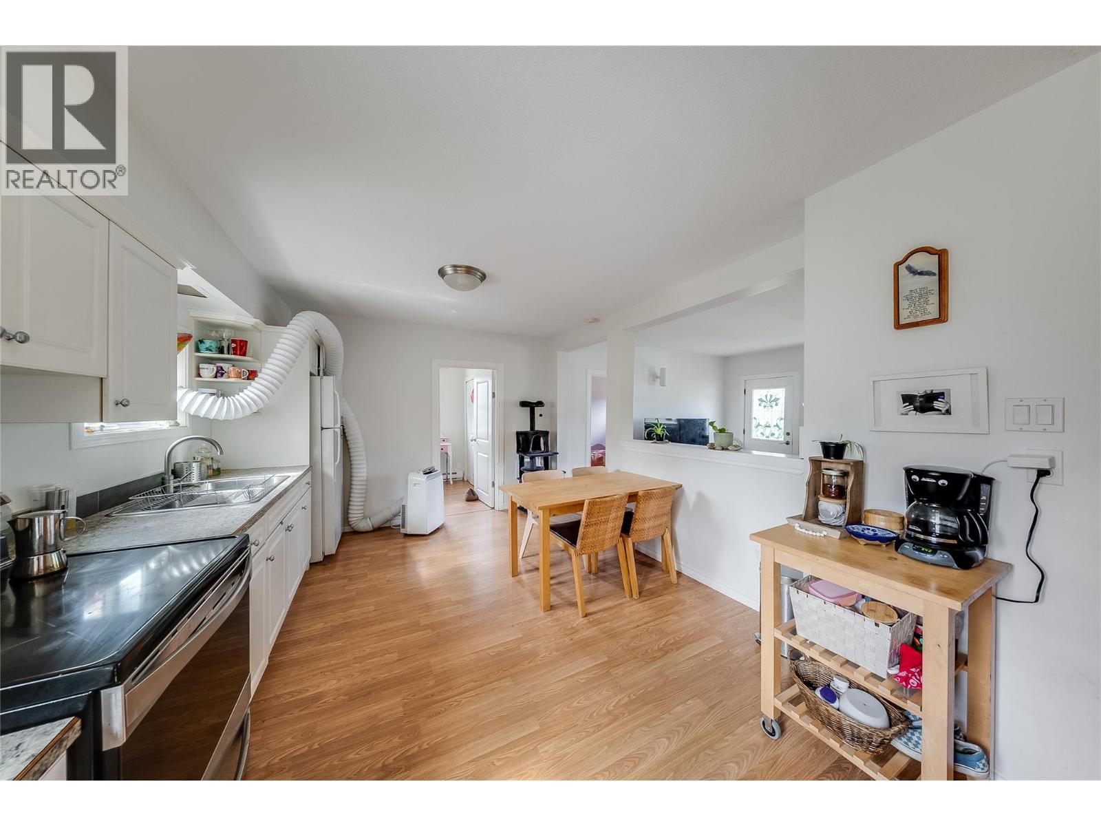 502 3rd Avenue - 10