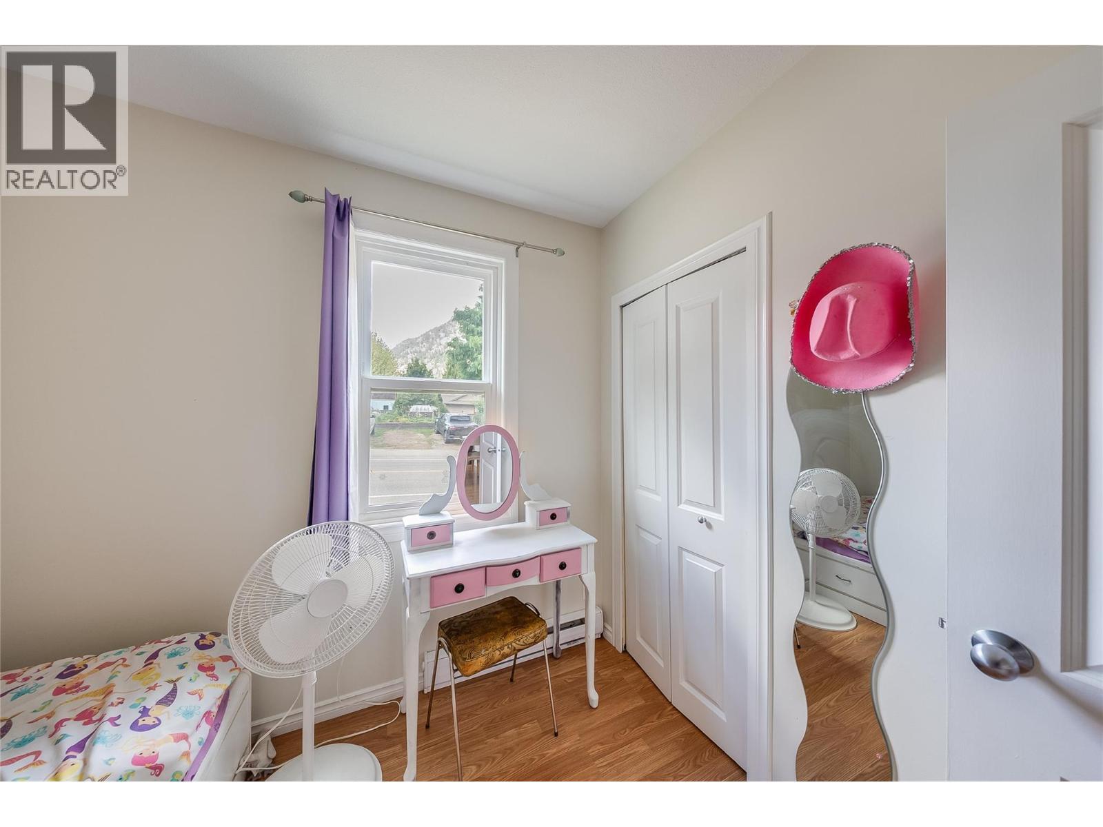 502 3rd Avenue - 25