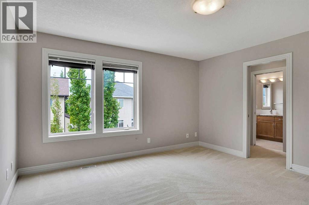 19 Royal Oak Plaza NW - 33