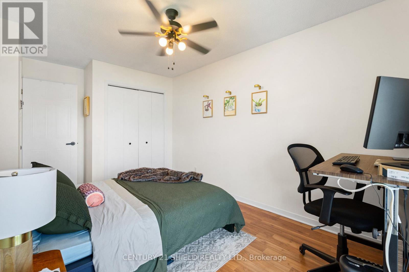 #3 465 SPENCE AVENUE - 30