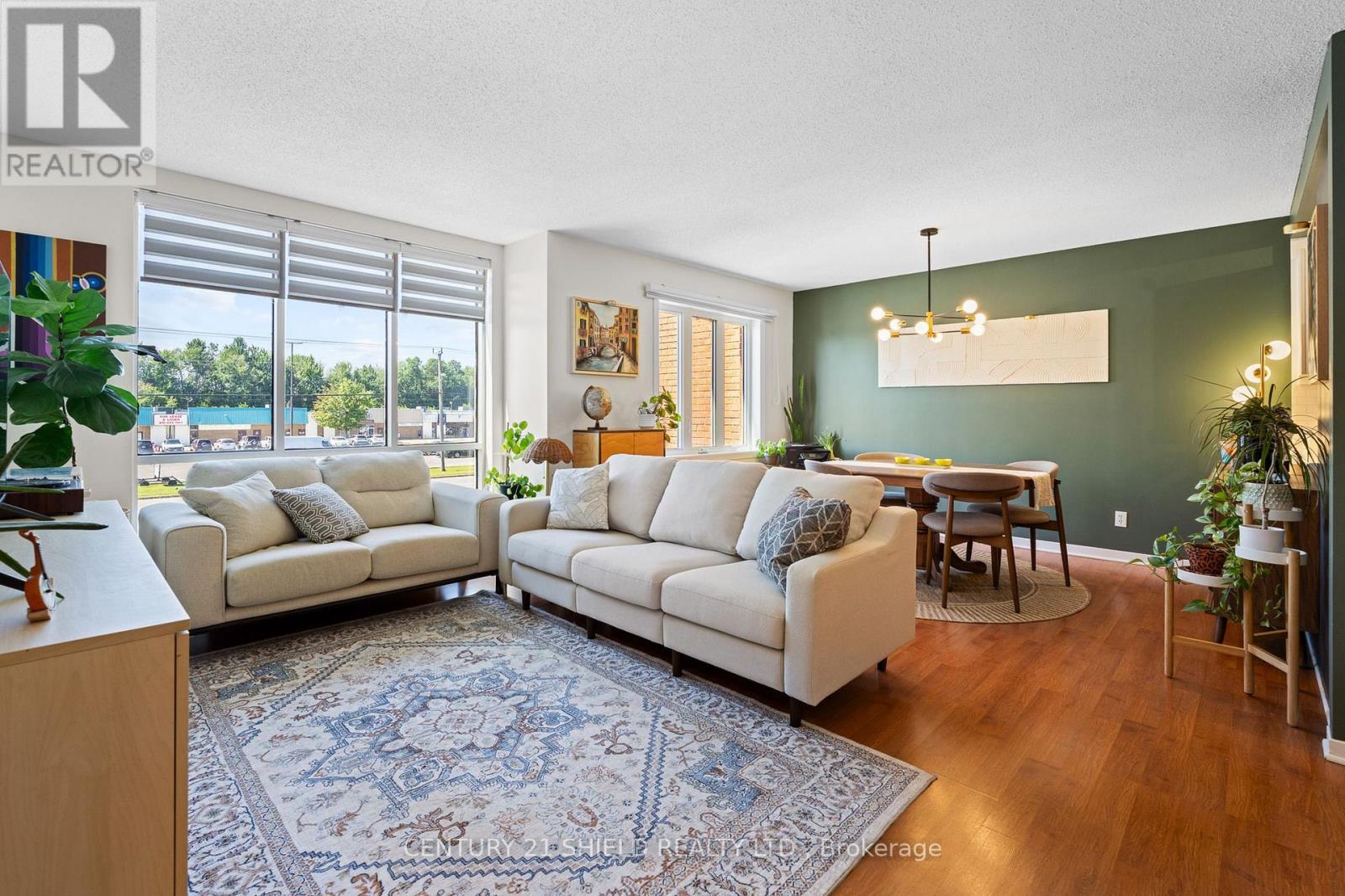 #3 465 SPENCE AVENUE - 9