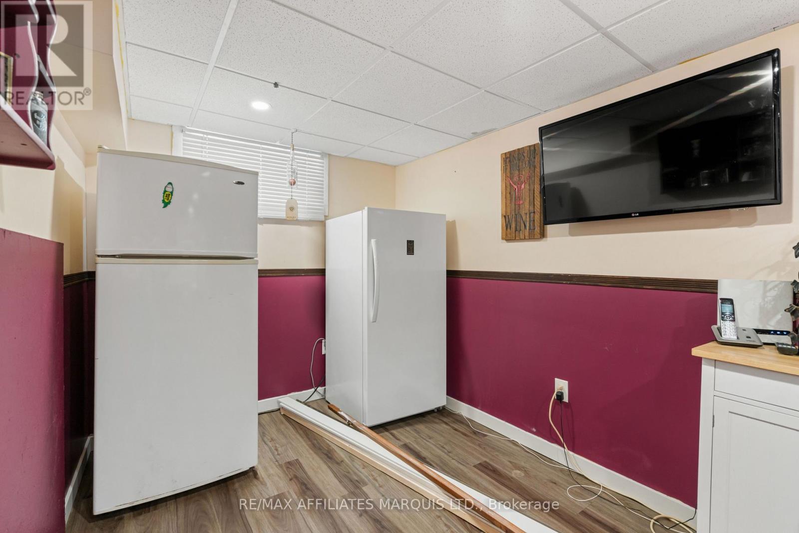 1210 OSBORNE AVENUE - 27