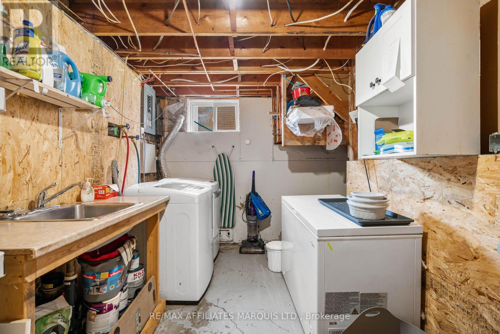 1210 OSBORNE AVENUE - 30