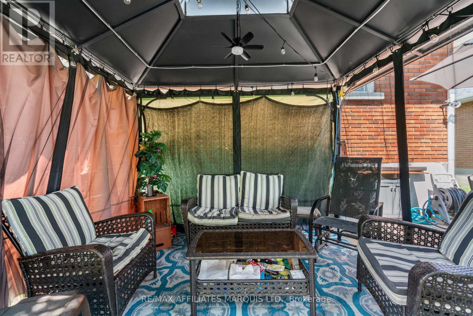 1210 OSBORNE AVENUE - 32