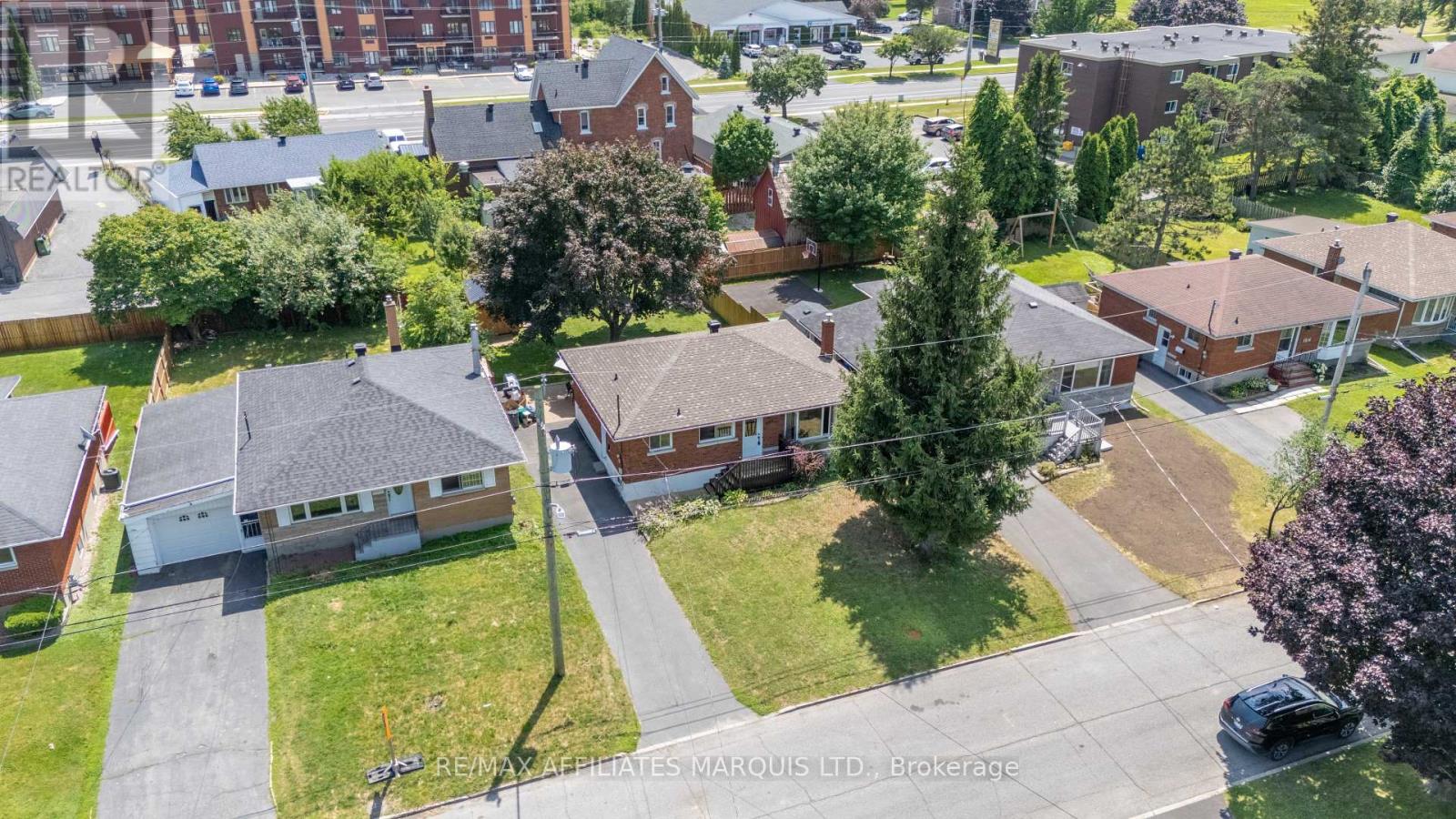 1210 OSBORNE AVENUE - 36