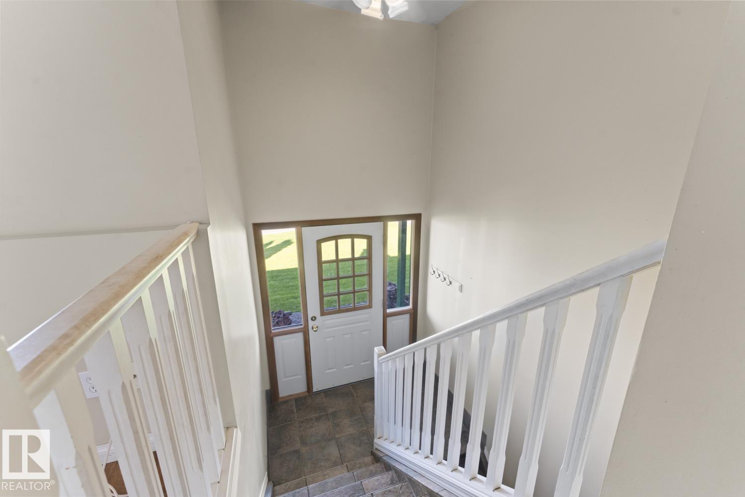 315 Lakeshore DR - 10