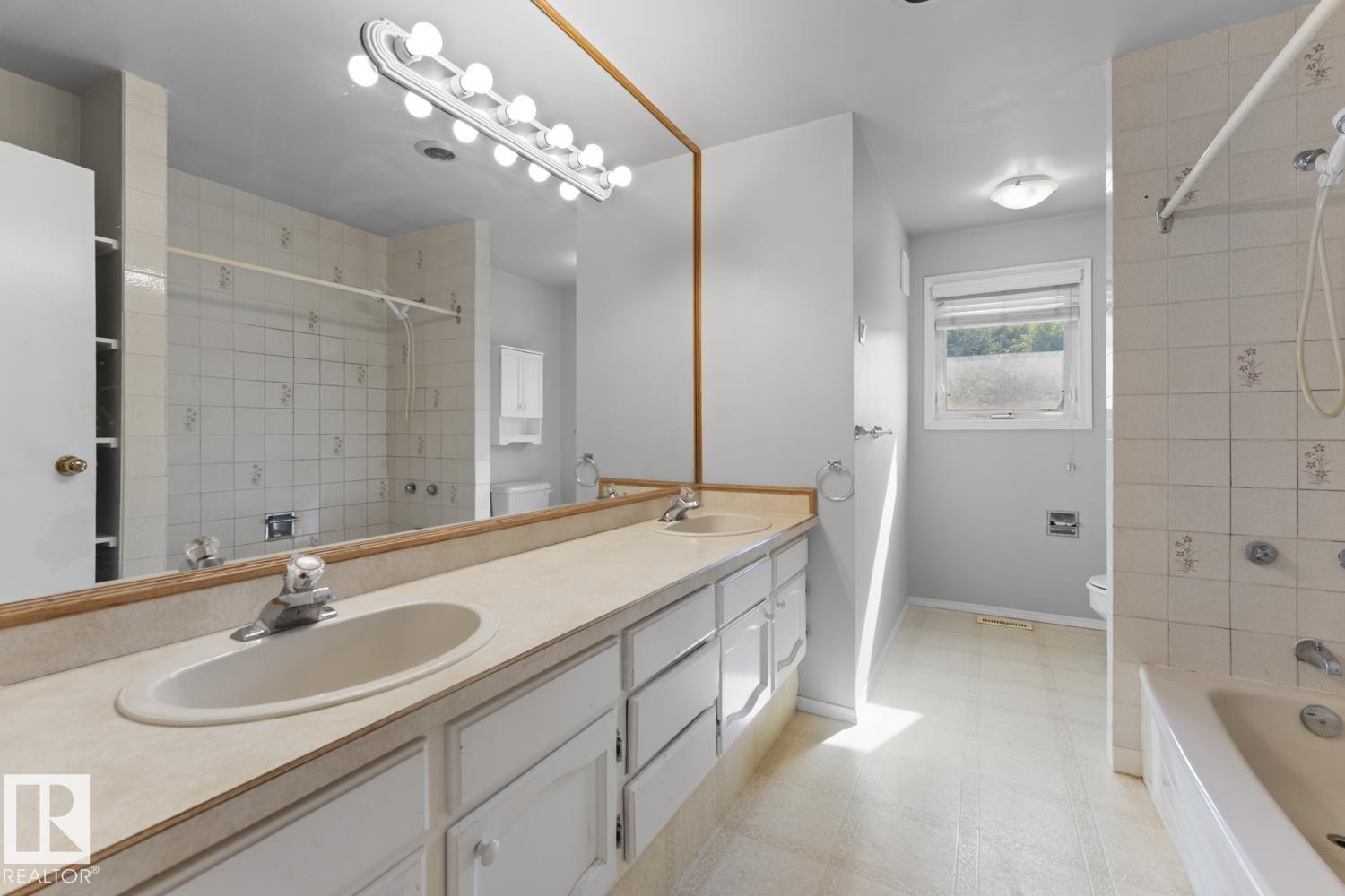 315 Lakeshore DR - 17