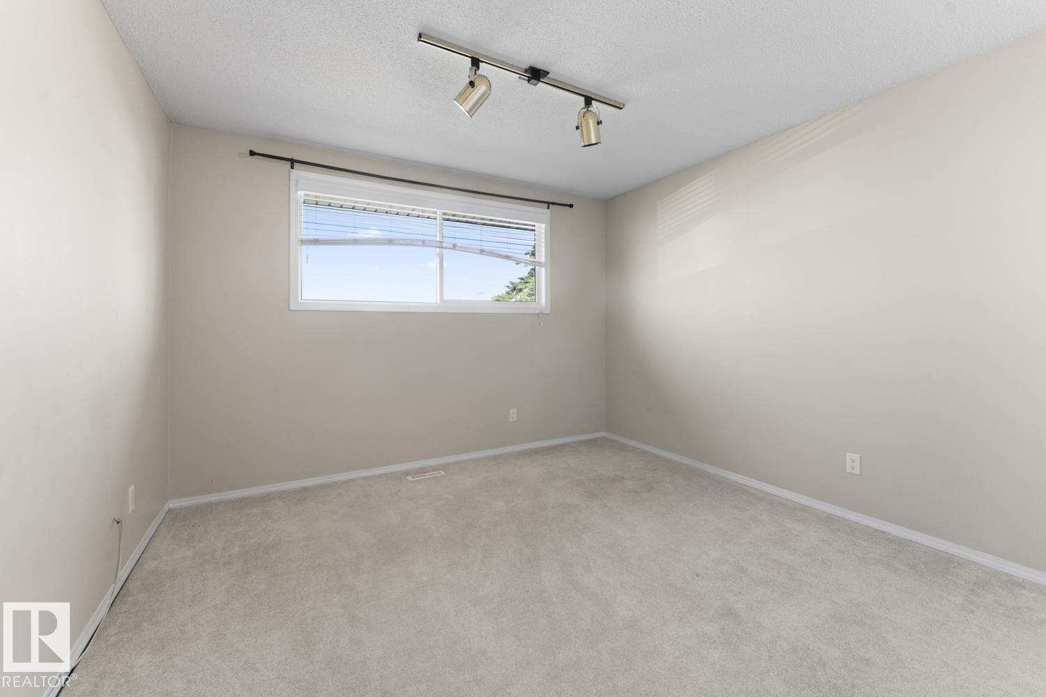 315 Lakeshore DR - 20