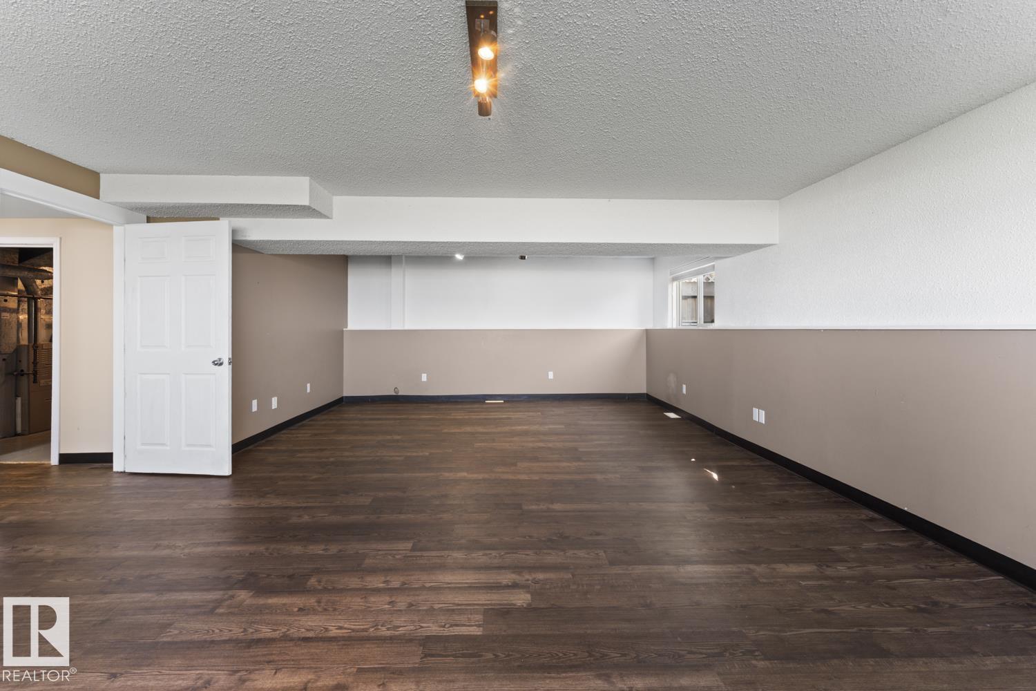 315 Lakeshore DR - Image 22