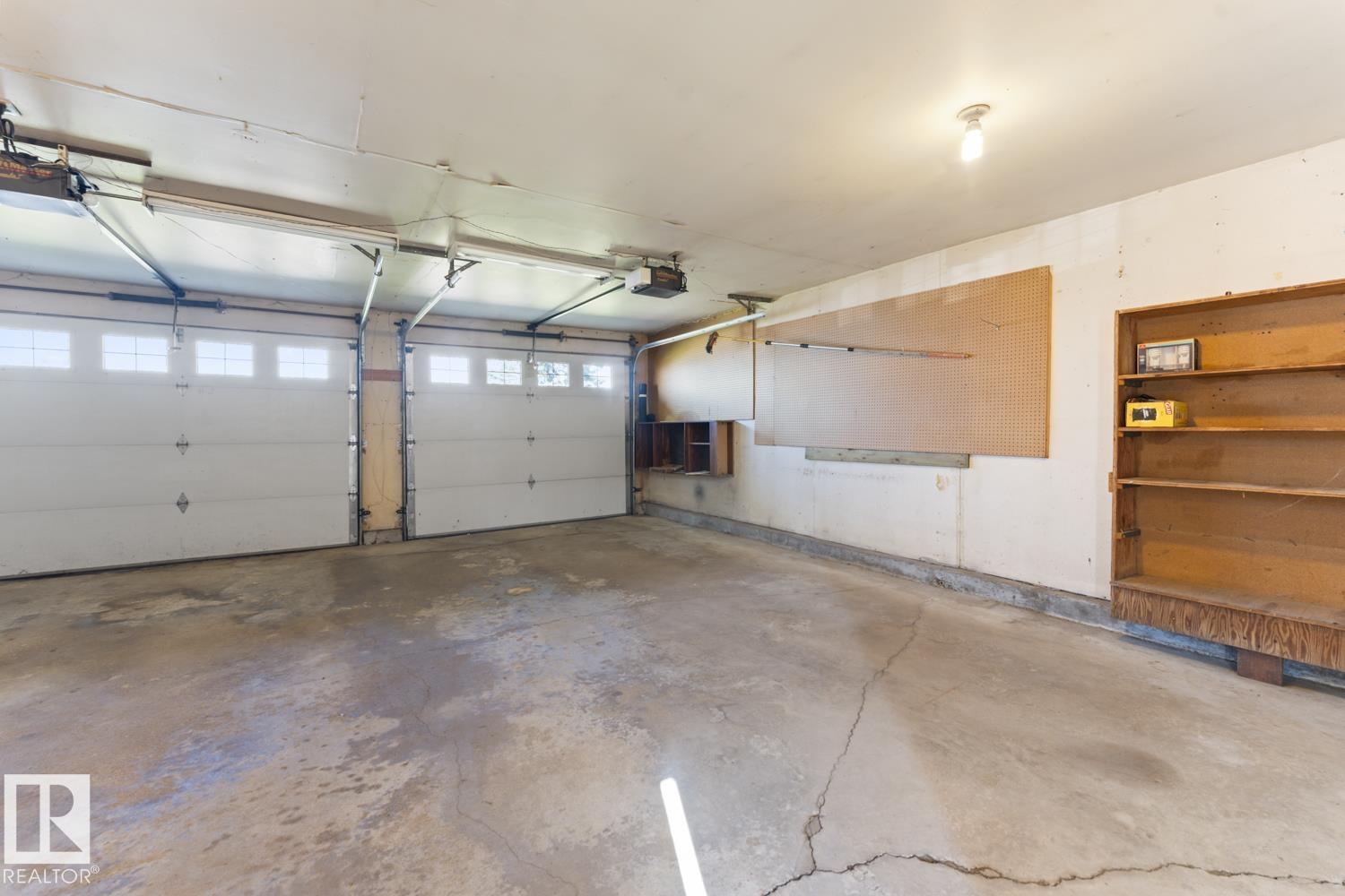 315 Lakeshore DR - Image 28
