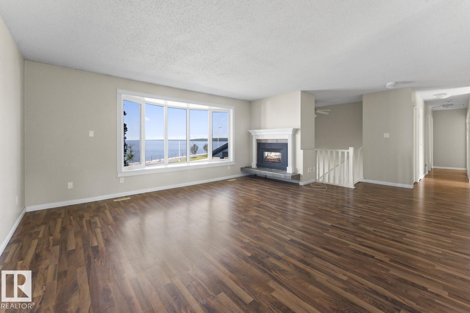 315 Lakeshore DR - Image 7