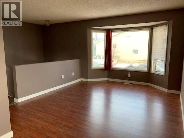 250 Falmere Way NE - 4