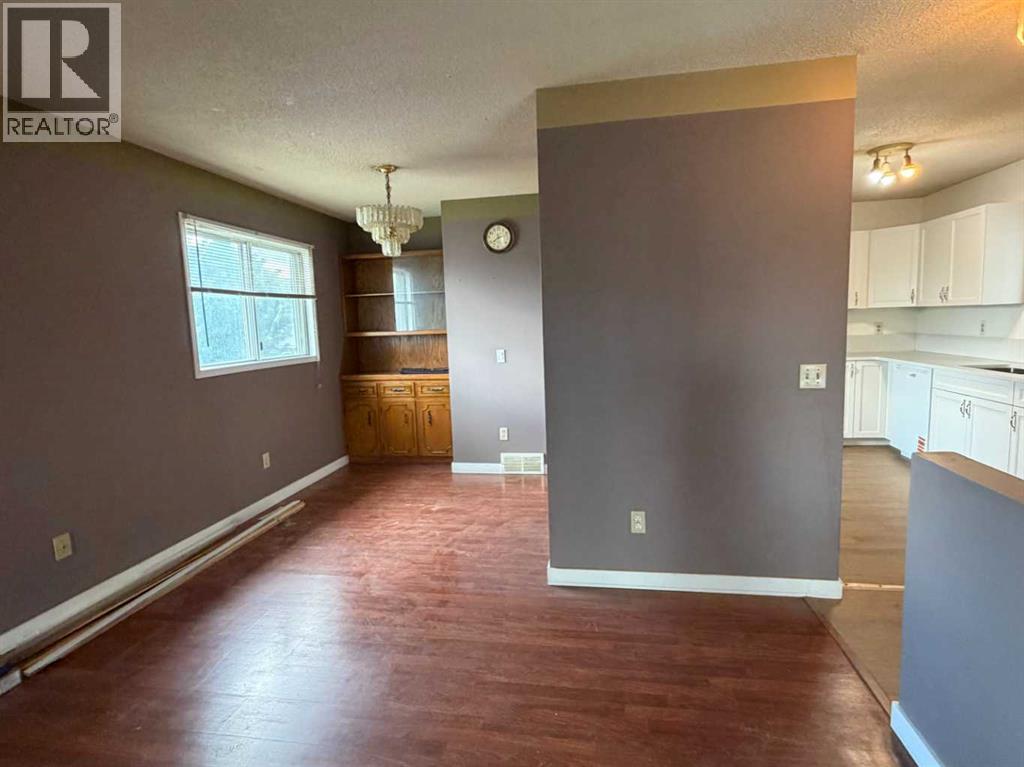 250 Falmere Way NE - 3