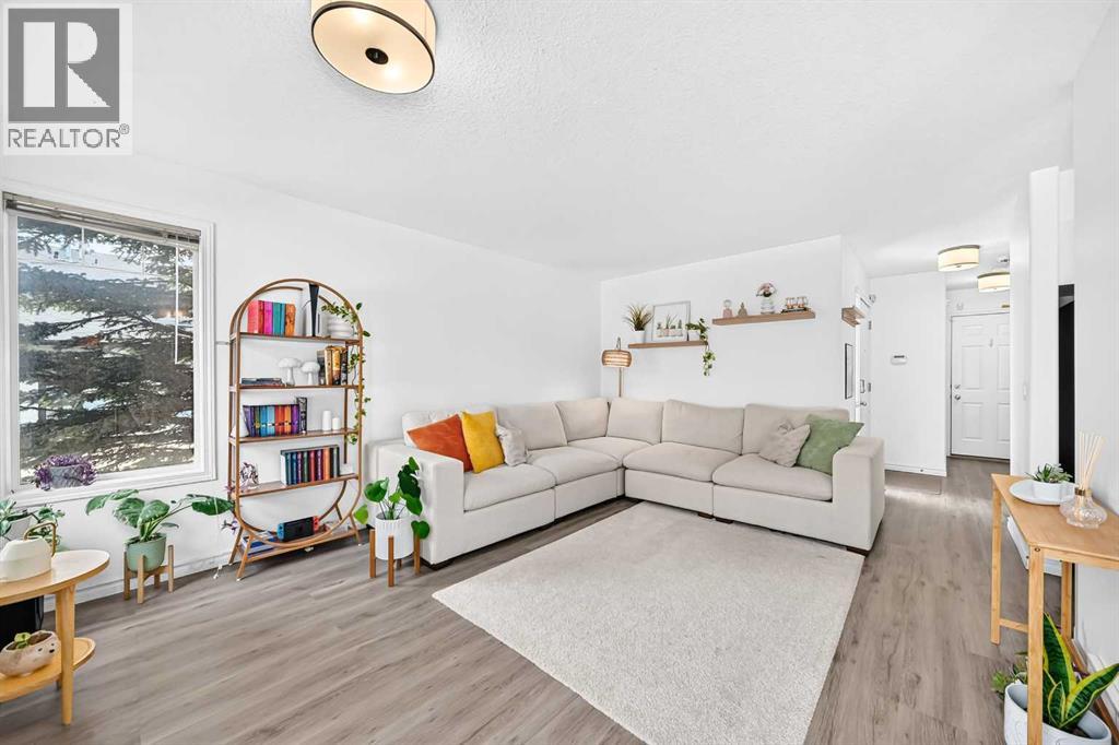 #35 102 Canoe Square SW - 5