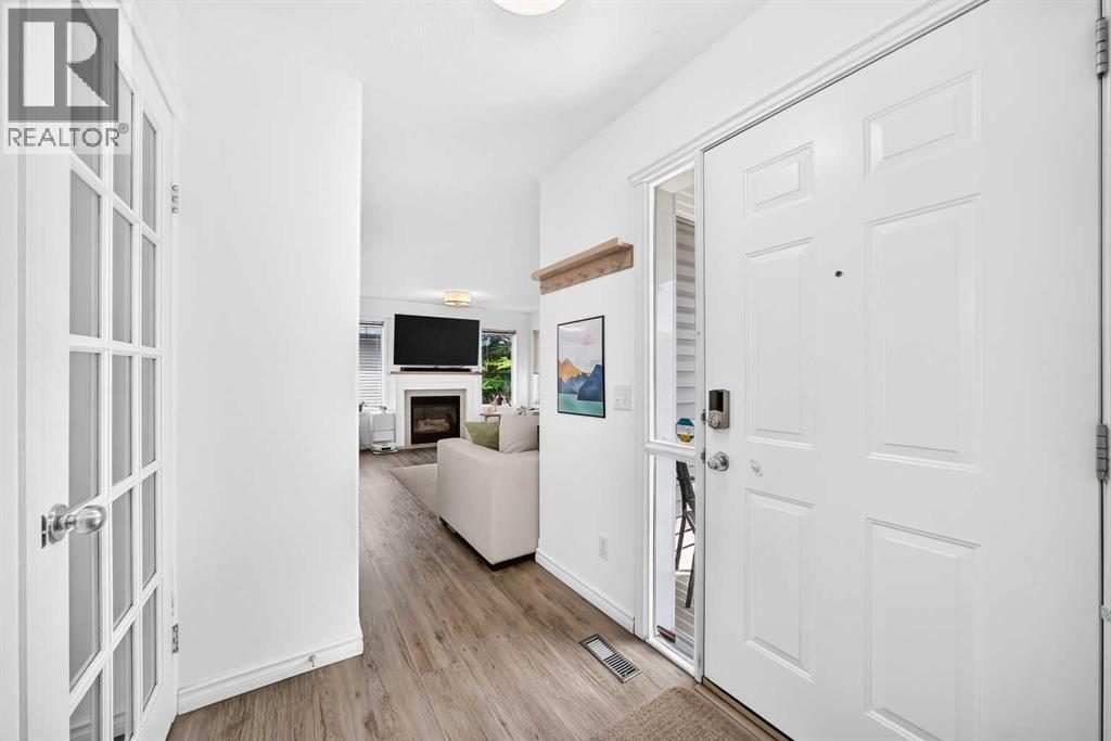 #35 102 Canoe Square SW - 19