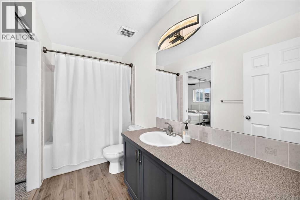 #35 102 Canoe Square SW - 30