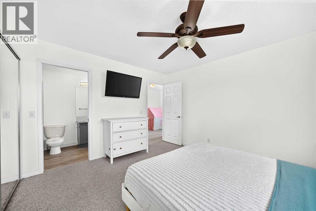#35 102 Canoe Square SW - 22