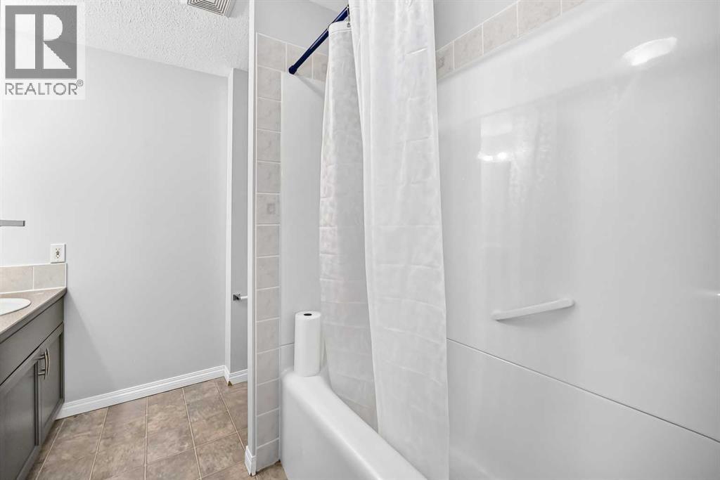 #35 102 Canoe Square SW - 35