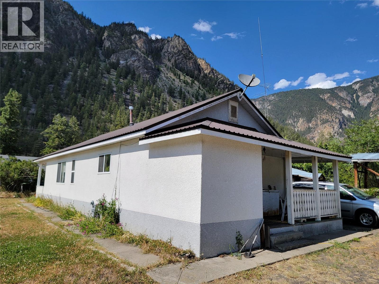 1163 Scott Avenue - 18