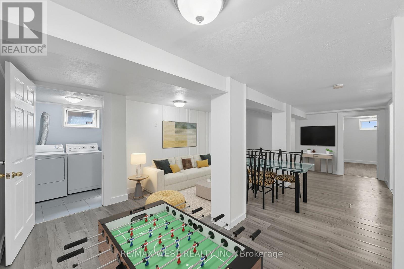 38 FELTHAM AVENUE - Image 11