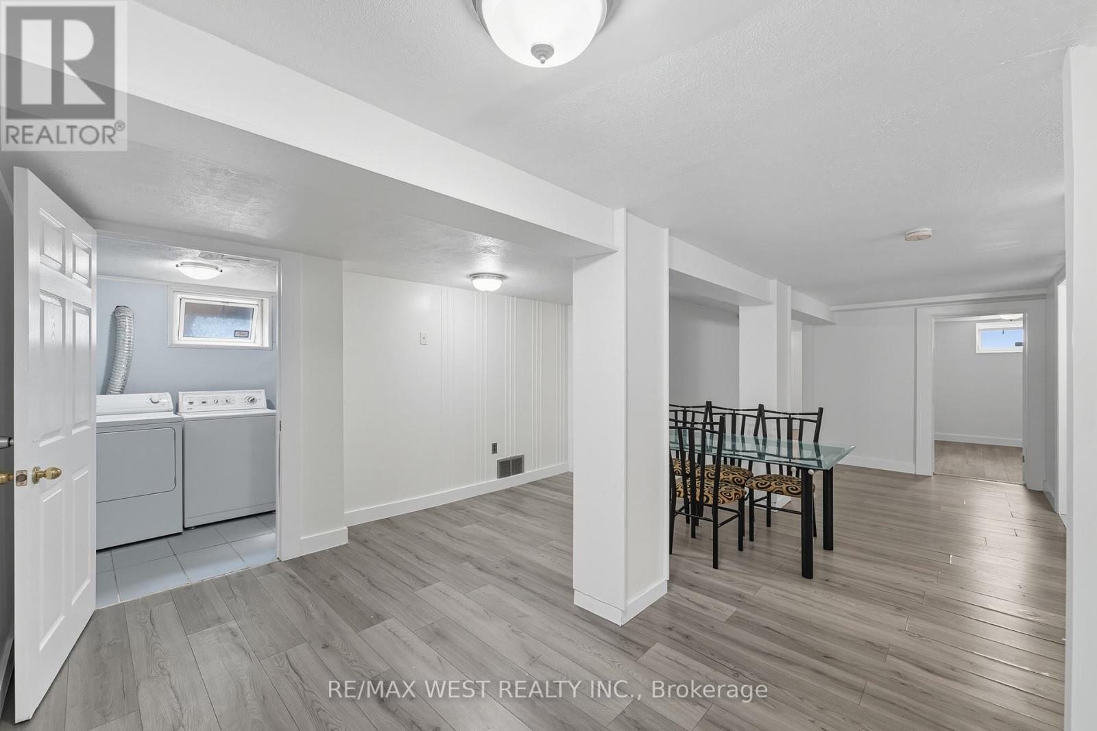 38 FELTHAM AVENUE - Image 27