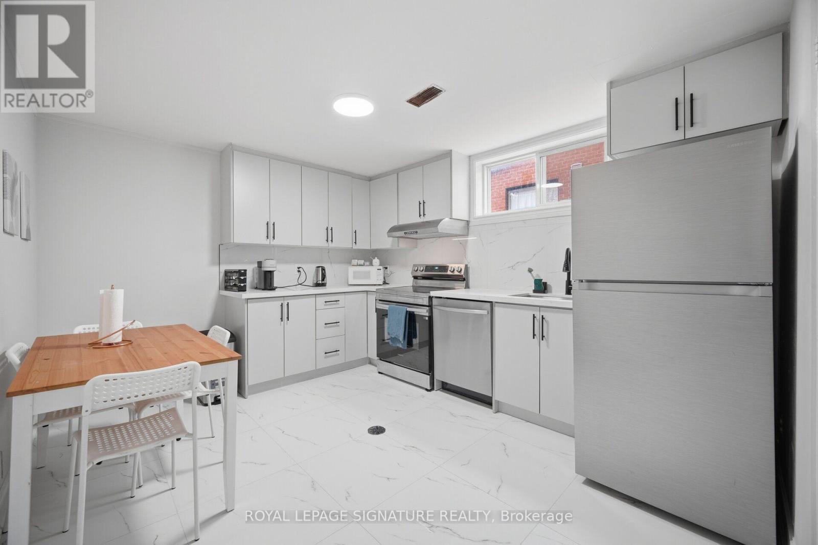 51 WILTON DRIVE - 39