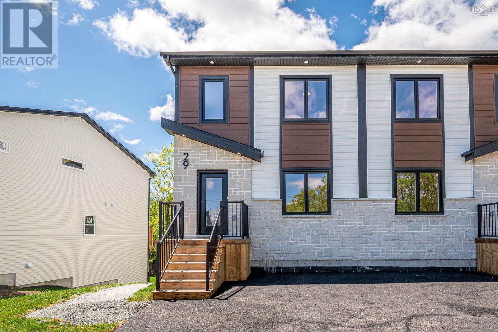 27A 196 Honeygold Drive - 3
