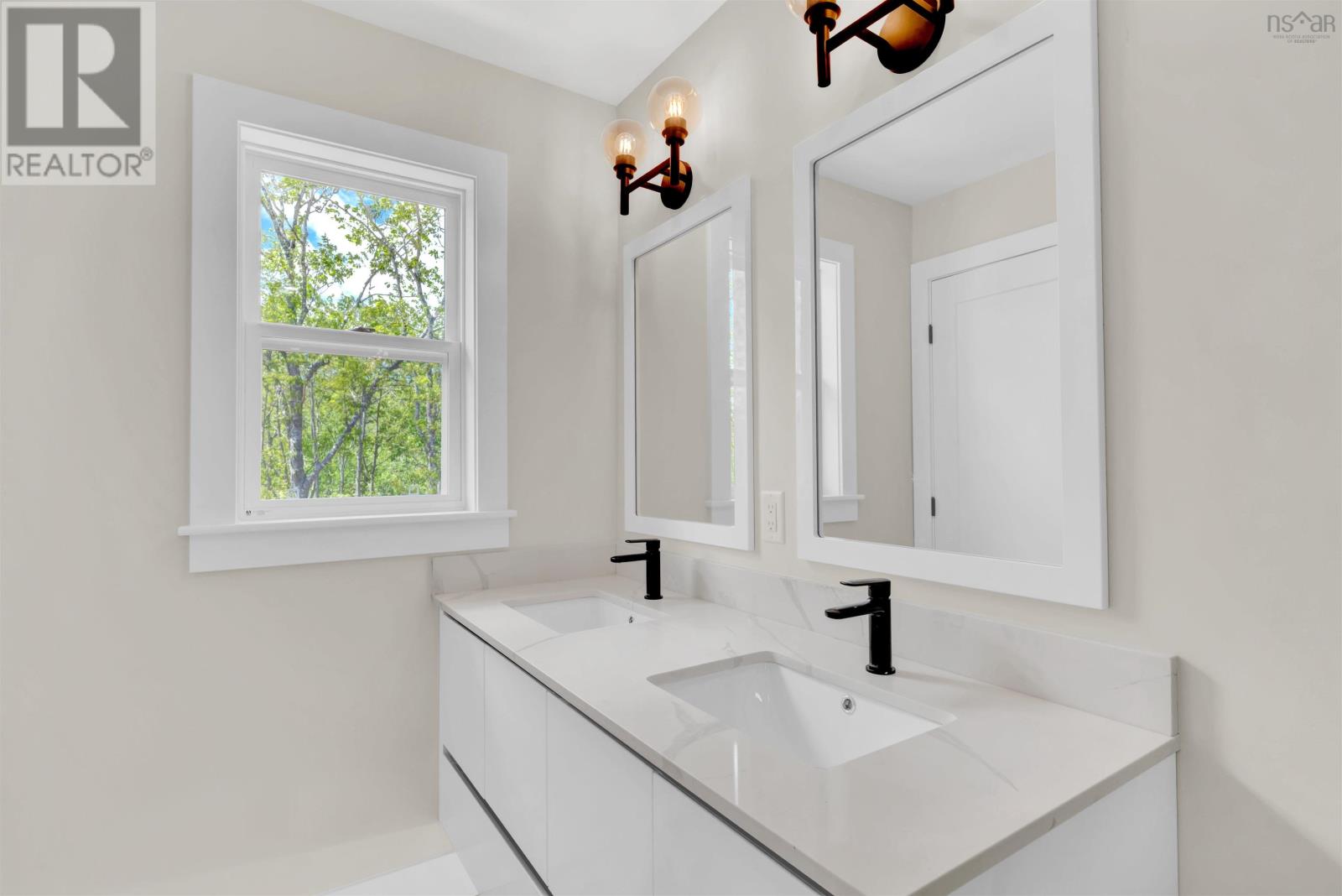 27A 196 Honeygold Drive - 26