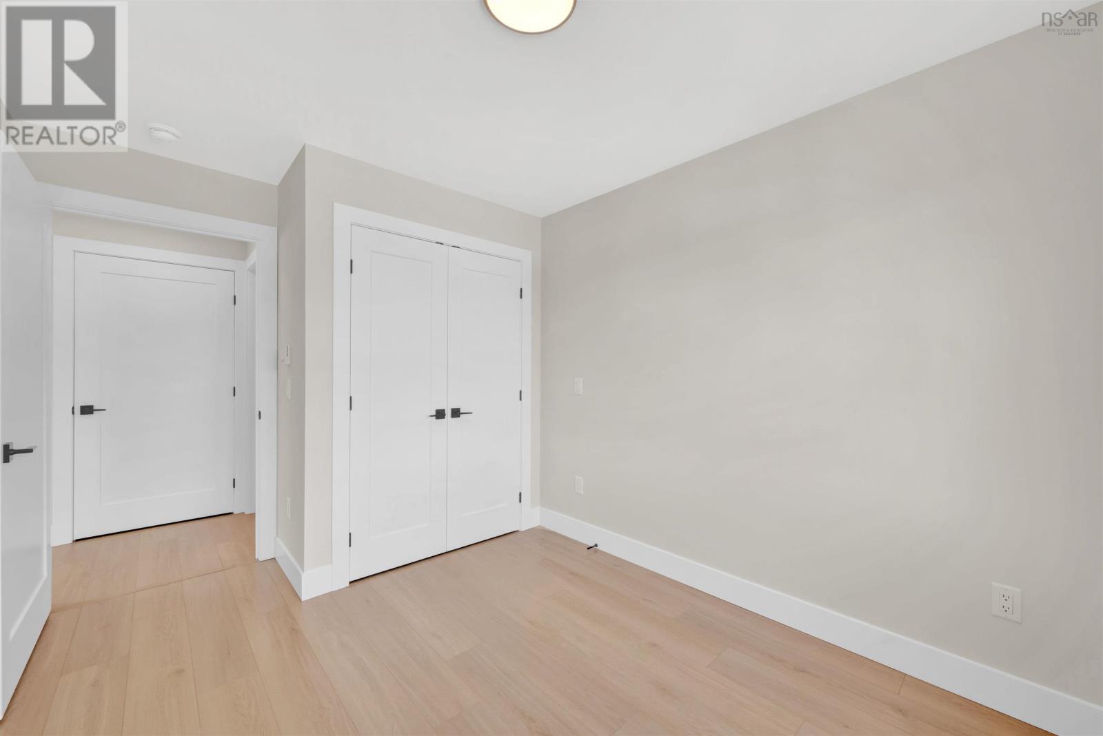 27A 196 Honeygold Drive - 30
