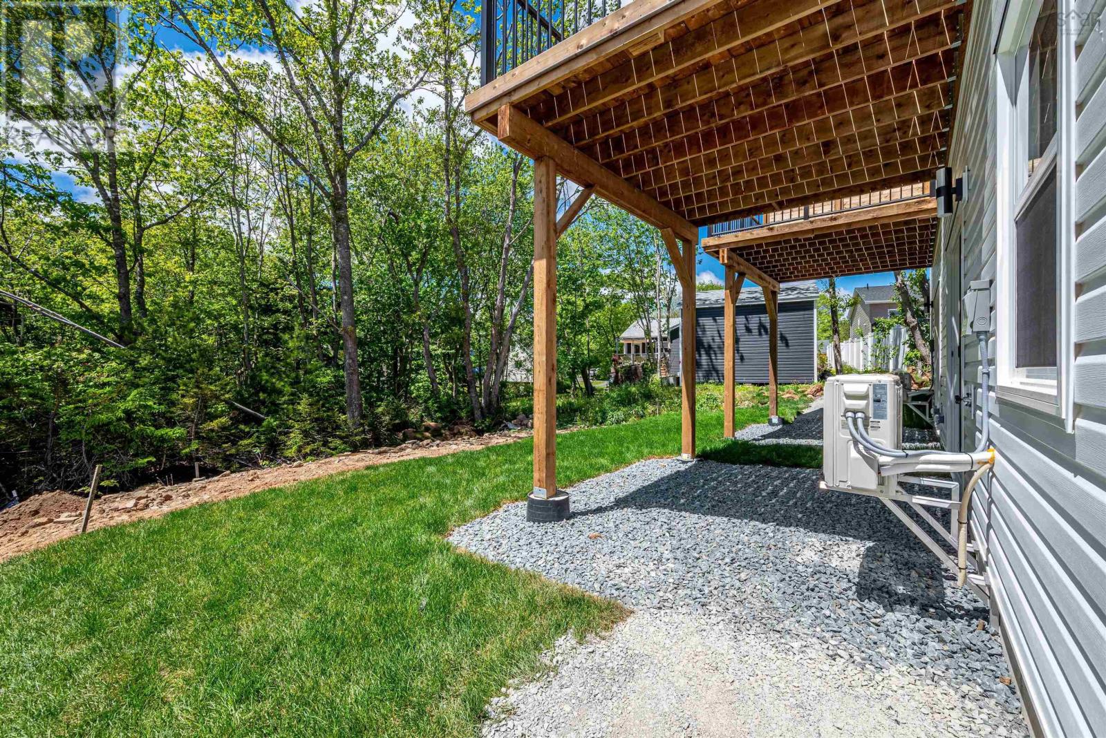27A 196 Honeygold Drive - 44