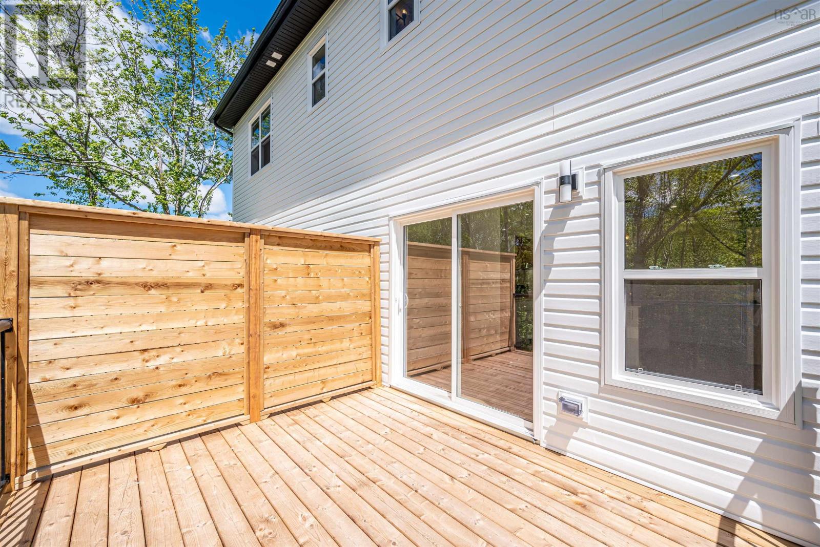 27A 196 Honeygold Drive - 43