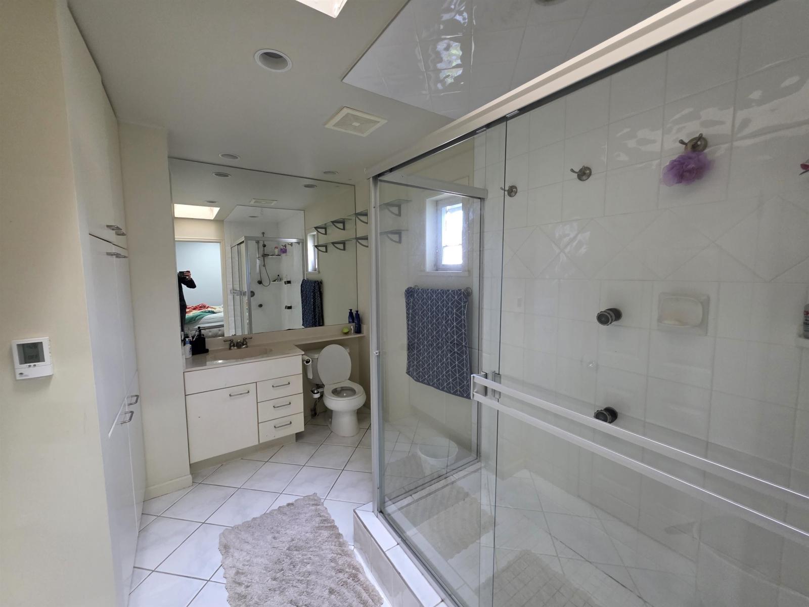 3 Bed, 2 Bath House for Sale in Surrey – 15580 20 AVENUE, Surrey – MLS# R3148420 - Image 9